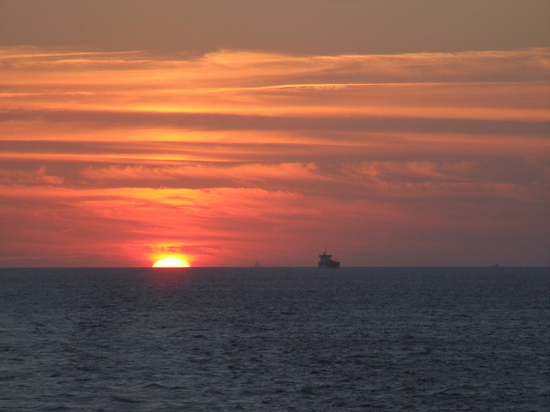 Der erste Sonnenuntergang auf See