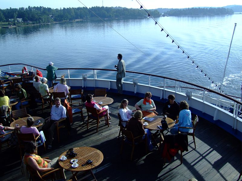 auf dem Pooldeck in den Sch�ren