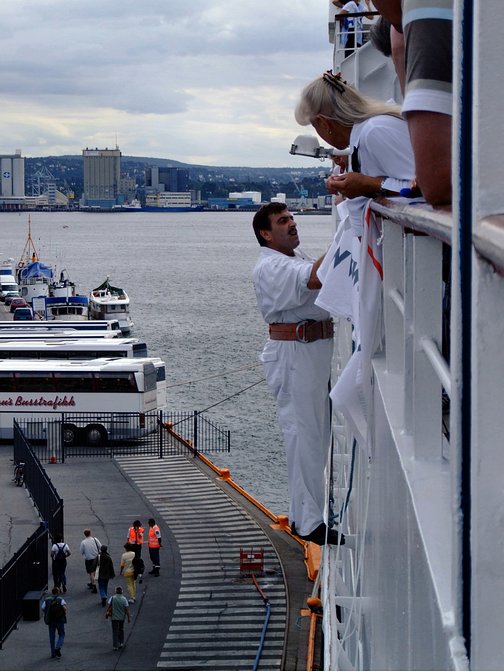 Traumschiff-Banner anbringen