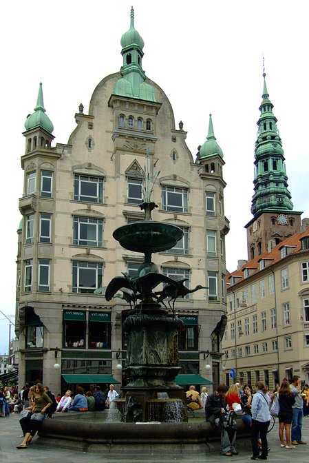 Anikas Fotos Skandinavien Storchenbrunnen