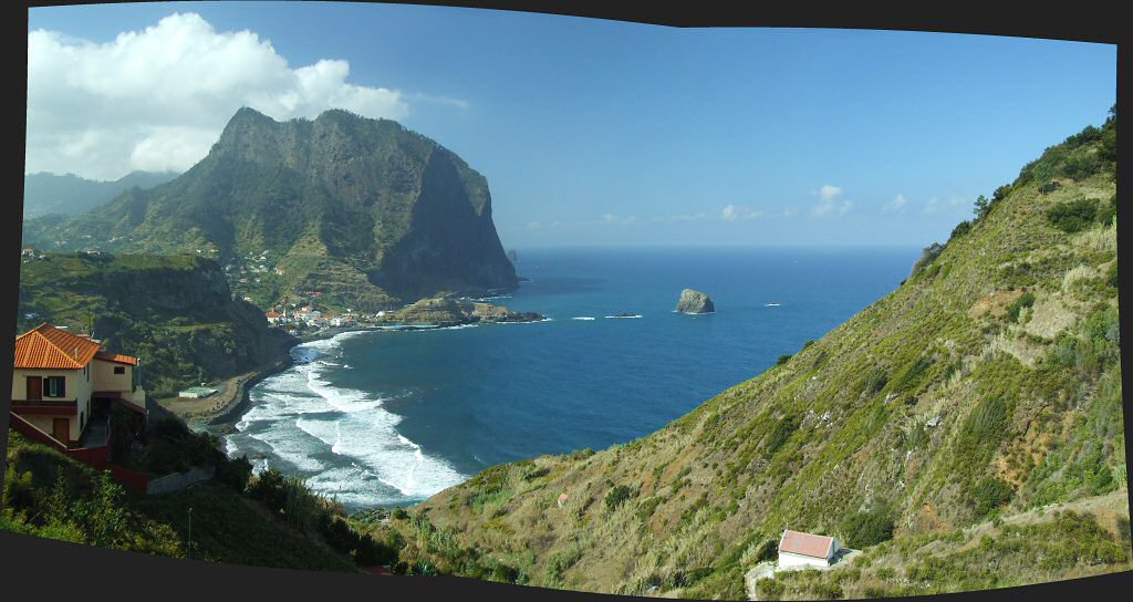 Blick auf Porto da Cruz