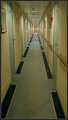 leerer Schiffsflur