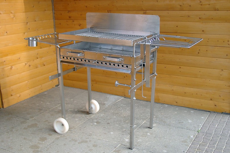Edelstahlgrill